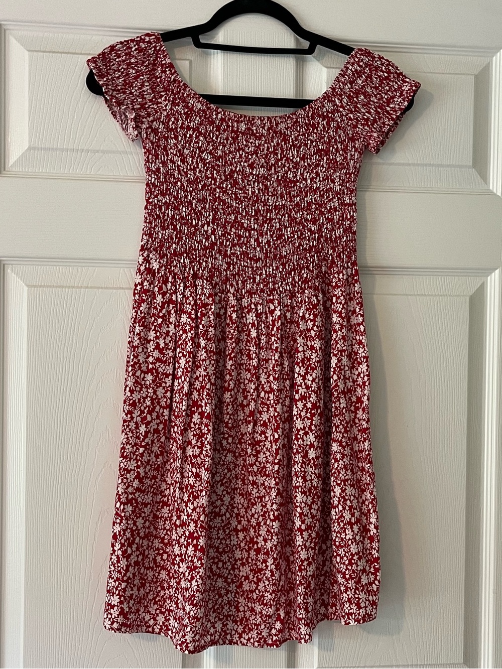 SHEIN Red White Floral Smocked Casual Dress